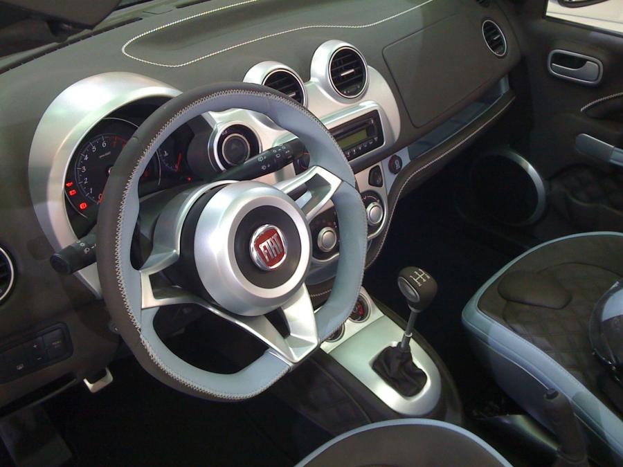  Fiat Uno Cabrio Concept 2010 года  (фото 8 из 24)